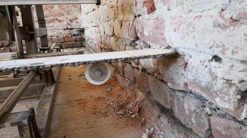 Falátvágásos (résvágásos) utólagos vízszigetelés